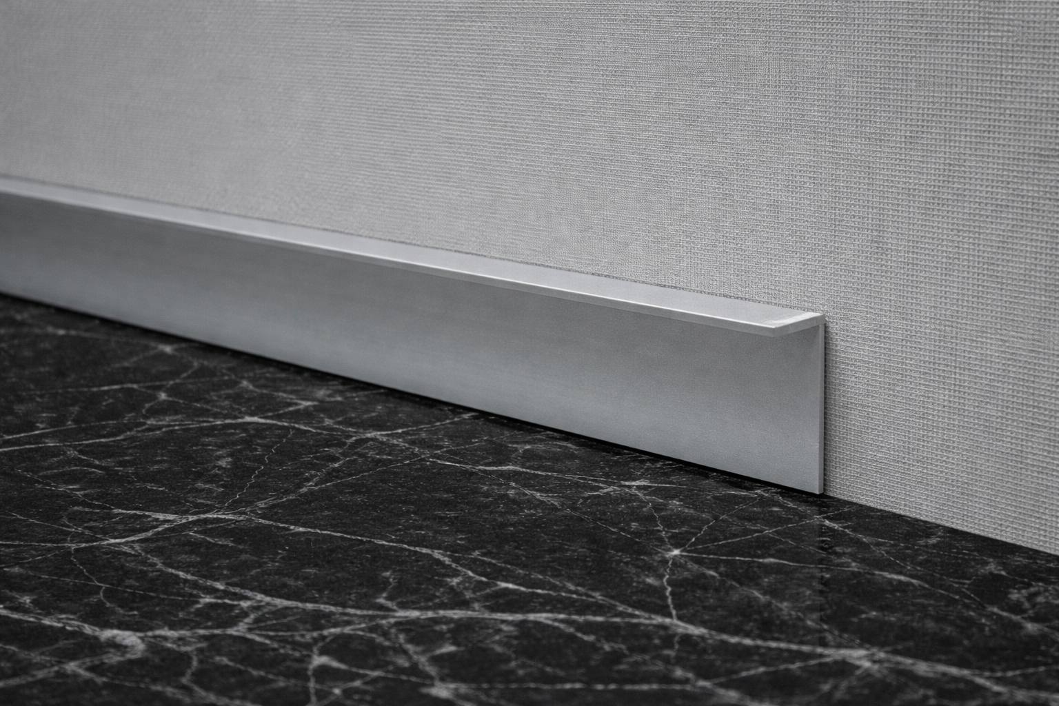 Алюминиевый плинтус Fezard ALP-L30x15