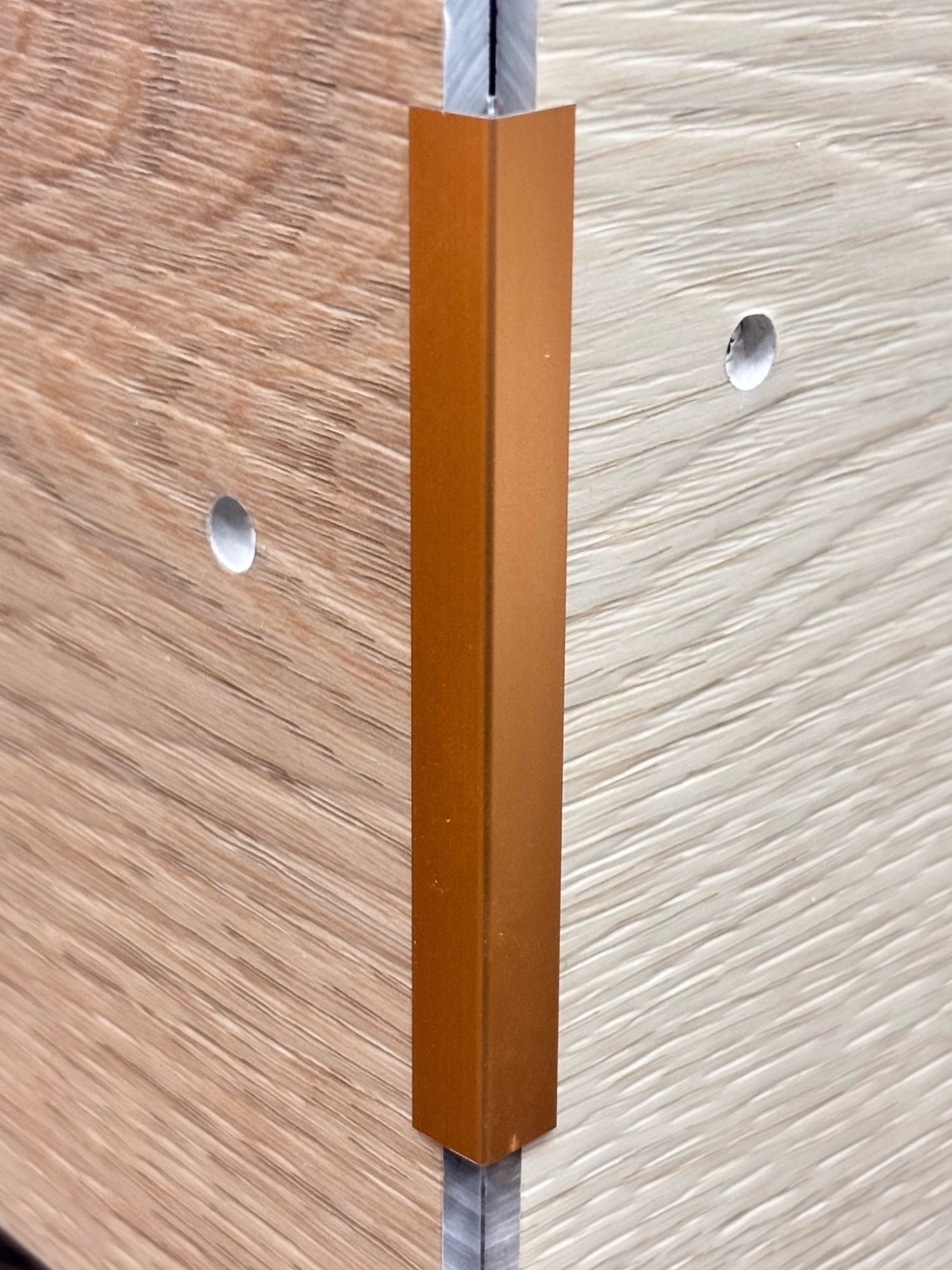 Профиль угловой для стеновых панелей 5мм