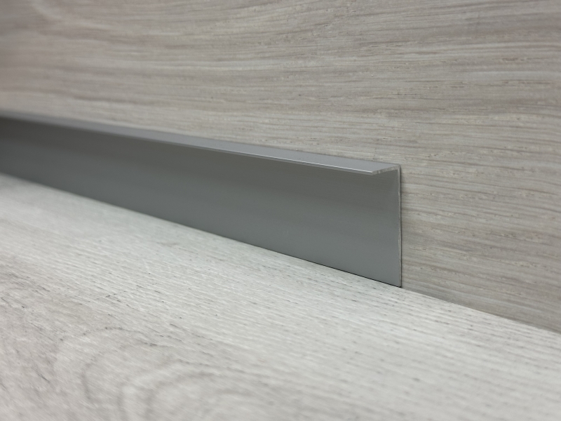 Алюминиевый плинтус Fezard ALP-L40x13